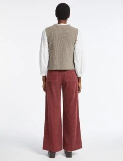 Janie Wool Round Neck Sleeveless Jumper - Taupe -Cefinn Clothing Store AU23 K57 JANIE TAUPE LS 4078