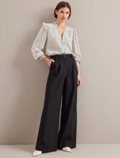 Stella Silk Shirt - Cream Floral Tile Print -Cefinn Clothing Store AU24 S46 STELLA CREAMFLORALTILEPRINT LS 24178 2778bf29 4b1d 47b2 8402 0afa58a7e6ba