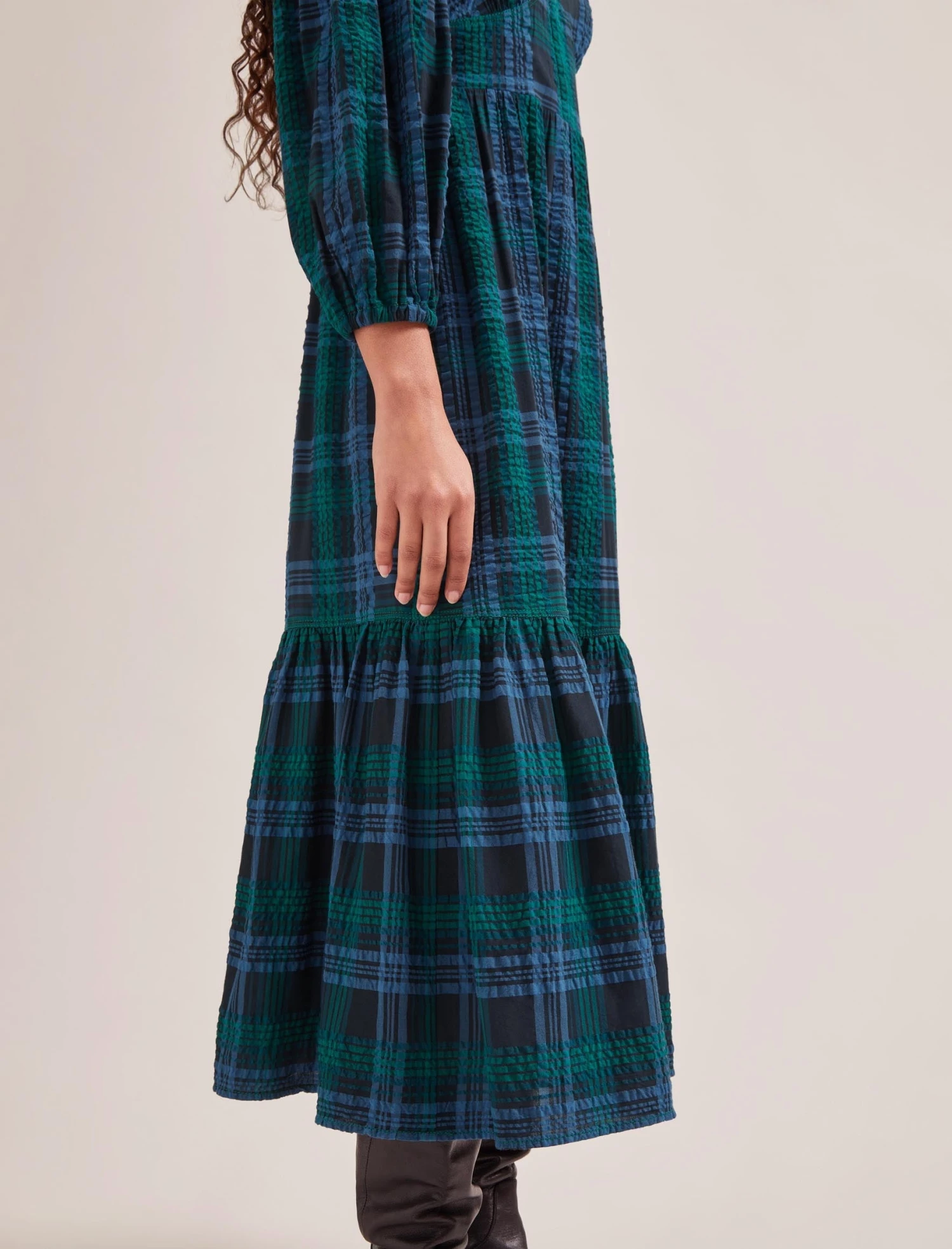 Daphne Organic Cotton Seersucker Maxi Dress - Navy Green 3 Daphne Organic Cotton Seersucker Maxi Dress - Navy Green - Image 2