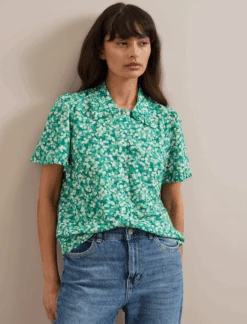 Pippi Cotton Blend Blouse - Mid Green Blossom Print -Cefinn Clothing Store SU24 B159 PIPPI MIDGREENBLOSSOMPRINT LS 1219