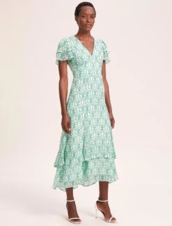 Lotta Gold Metallic Fil Coupé Maxi Dress - Pale Green Carnation Print 16 Lotta Gold Metallic Fil Coupé Maxi Dress - Pale Green Carnation Print -Cefinn Clothing Store SU24 D618 LOTTA GREENCARNATION LS 40927